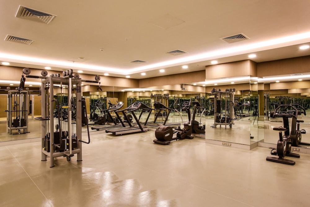 Dedeman Bostanci Istanbul Hotel & Convention Center Exterior photo The gym at the hotel